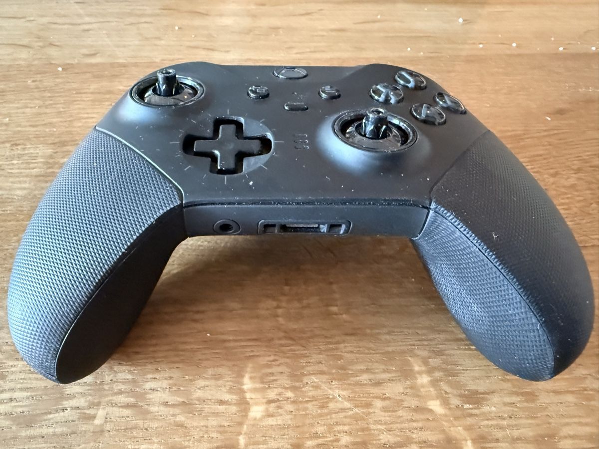 Controller: Microsoft Xbox Elite Wireless Controller Series 2 (defekt) – Difettoso da Unterägeri venduto da Don_Ryano 1