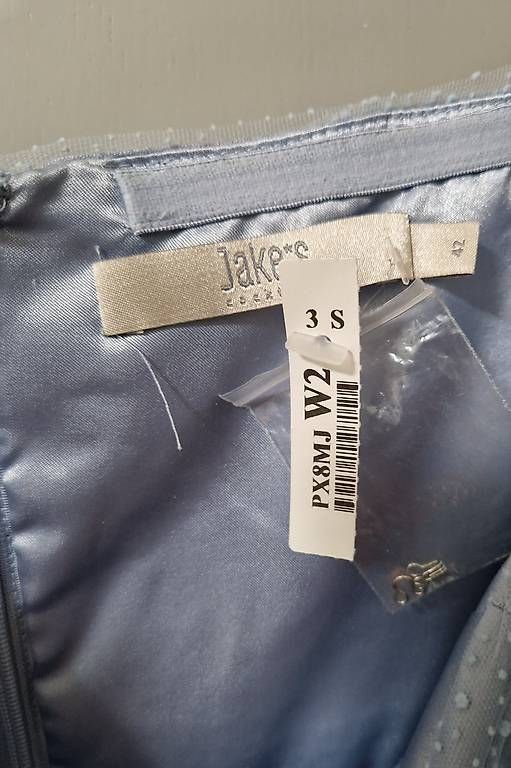 Vestiti: Coktailkleid Gr.42 – Usato da Luzern venduto da maji87 1
