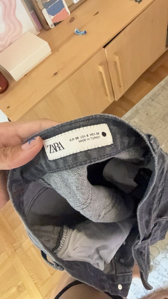 Zara Jeans: Jeans Zara élastique  – Usato da La Tour-de-Peilz venduto da jeanne_leb 3
