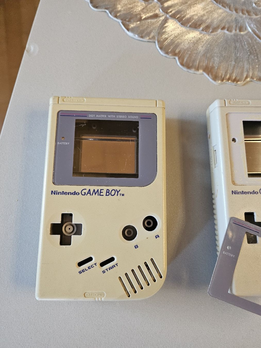 Nintendo Console: 3x Gameboy Ersatzteile und Cases  – Difettoso da St. Gallen venduto da Cocos_Ricardo 1