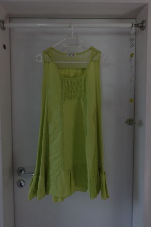 !!! Schönes Sommerkleid aus Leinen, mit Spitze, ca. Gr. 38