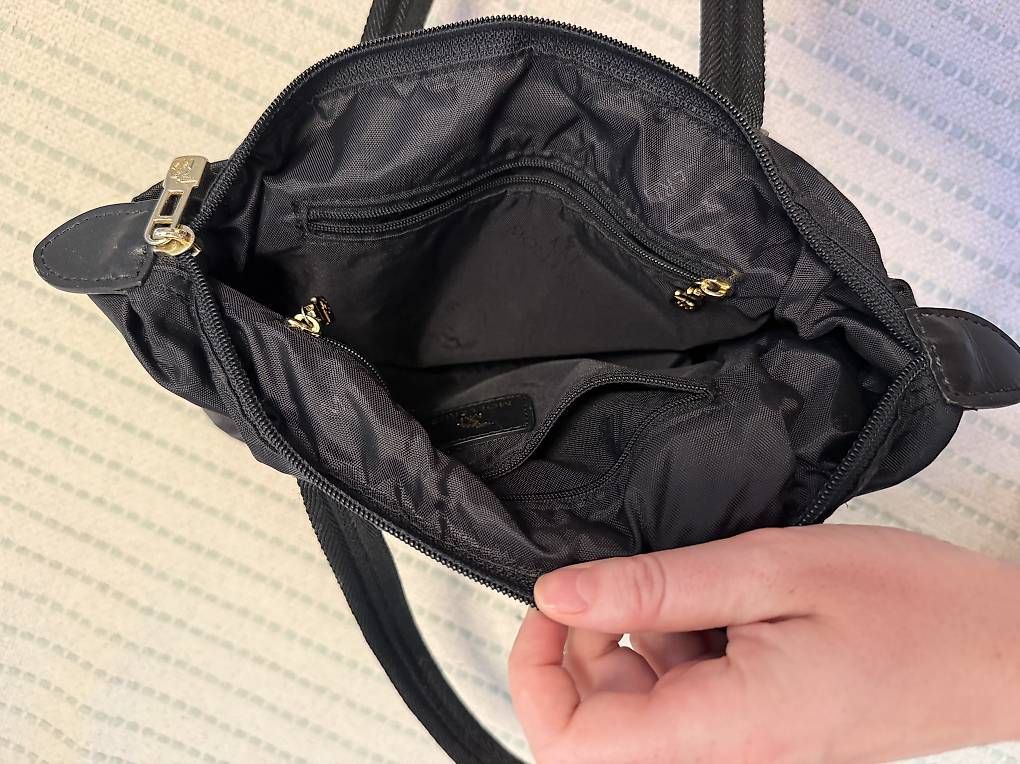 Maison Mollerus Taschen für Damen: Maison Mollerus Nylontasche schwarz – Gebraucht aus Bern von Sareliii 2