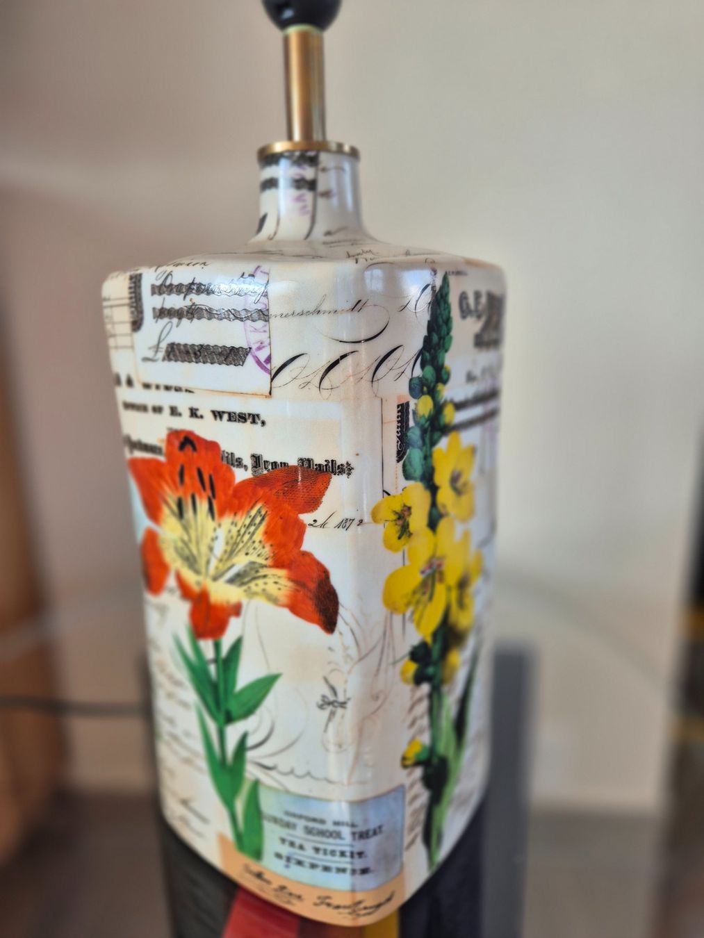 Lampade: Lampe de table ", John Dorian" peinte à la main – Usato da Fully venduto da tameab 3
