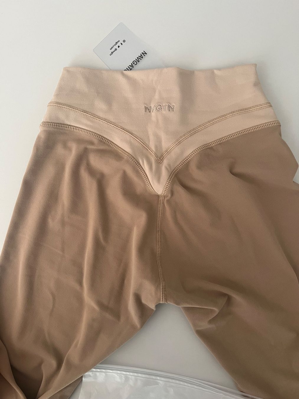 NVGTN Leggings: NVGTN Canvas Aera Form Leggings S – Nuovo e nell'imballaggio originale da Riehen venduto da fab_zz85 3