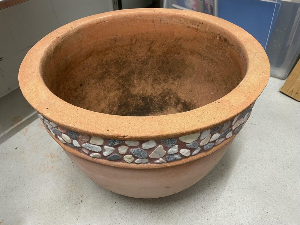 2 Pflanzkübel aus Ton, ca. 55 cm Kaufen auf Ricardo
