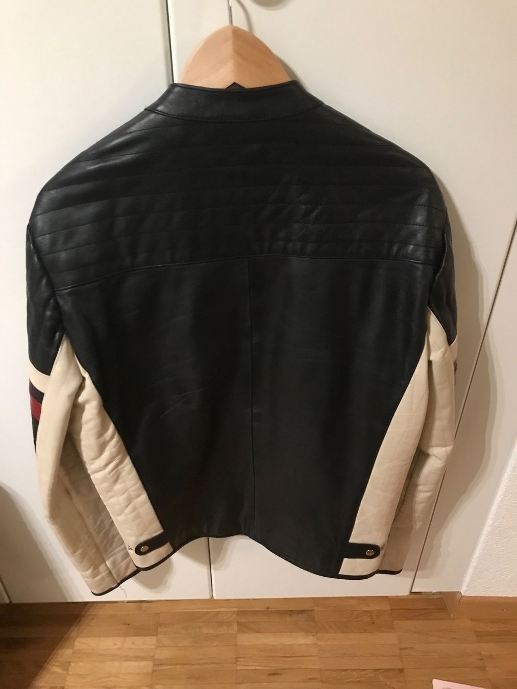 Jacken: Kunstlederjacke – Gebraucht aus Volketswil von ben_9s6x 2