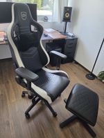 Noblechairs Epic Gaming-Stuhl mit Fussstütze