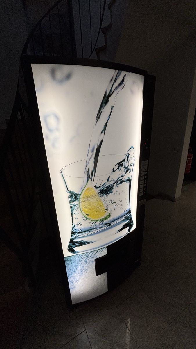 Altro per Gastronomia & Hotel: Getränkeautomat  – Usato da Leukerbad venduto da seb_969m