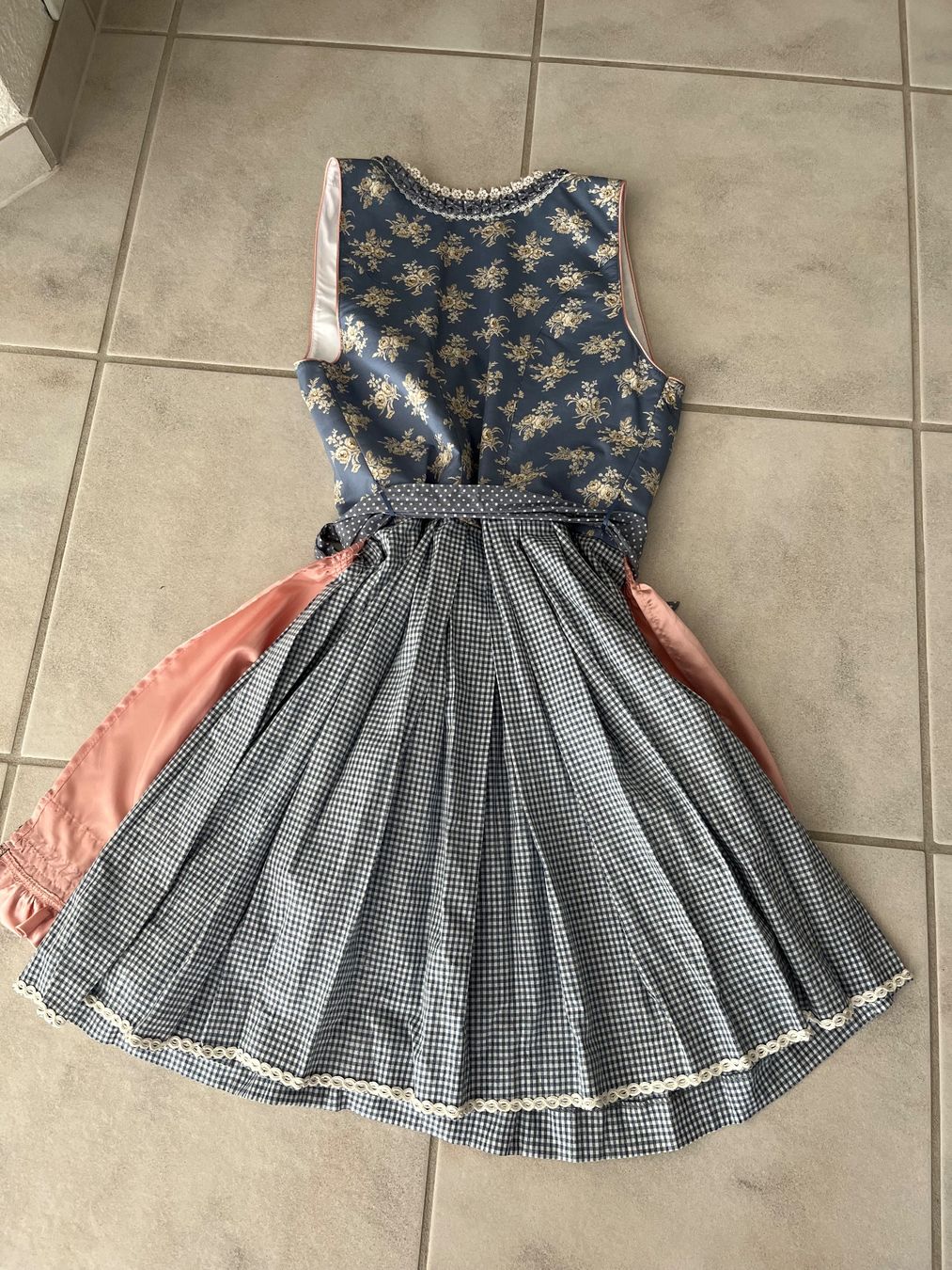 Krüger Robes: Dirndl Krüger Madl – Neuf (Voir description) à Dulliken par Lemon09 2