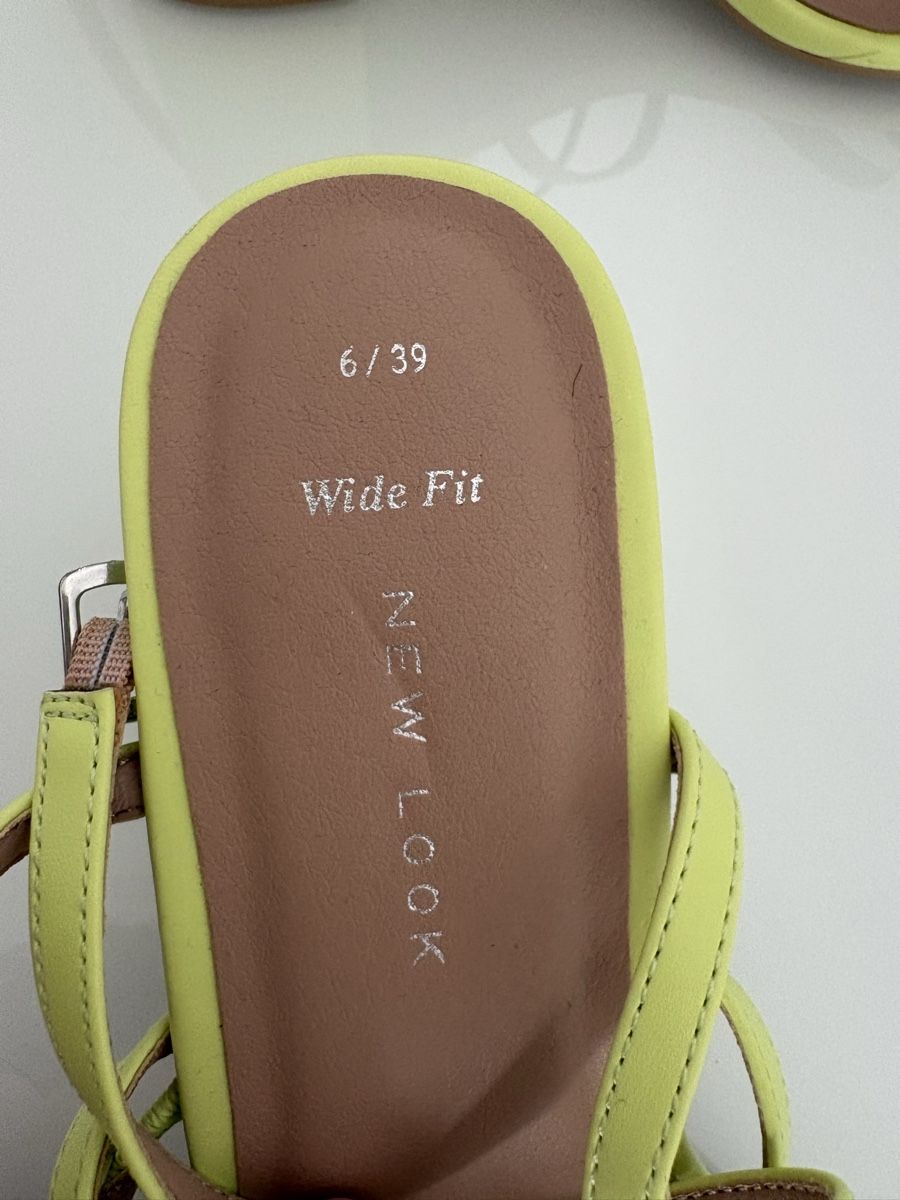 Scarpe da donna: Sandalen – Nuovo (secondo la descrizione) da Bülach venduto da kittygismo 4