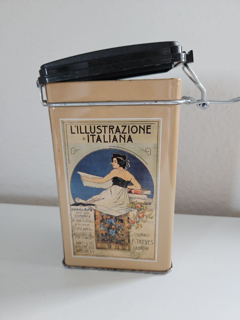 Barattoli: Italienische Vintage Kaffedose Blechdose – Usato da Urdorf venduto da Colina