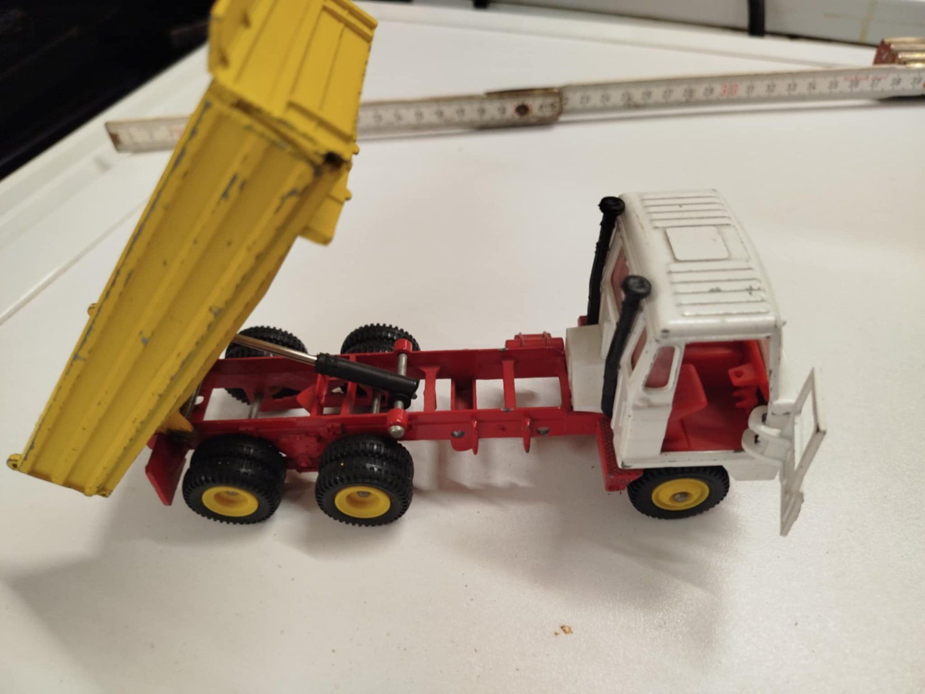 Dinky Toys Modellautos: Dinky Toys (nr 23) – Gebraucht aus La Chaux-de-Fonds von Emmaus2300CDF 2