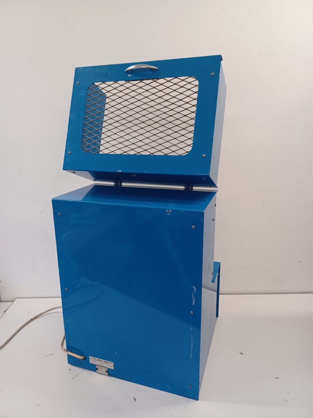 Tutte le macchine: Laborkneter von The Mickle Laboratory Engineering Co. – Usato da Niederdorf venduto da LeptonAG_Labor 4
