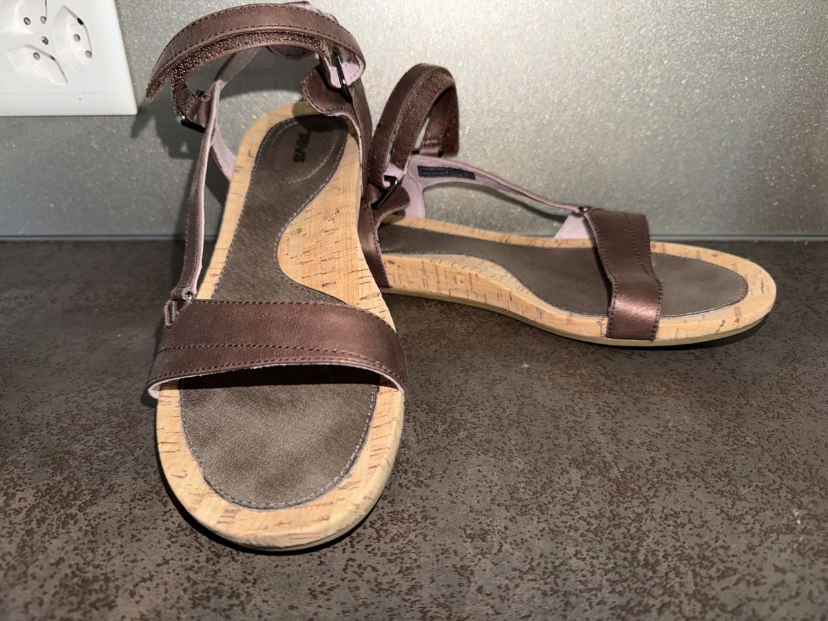 Teva Scarpe da donna: Leder Sandale TEVA 41 neu – Nuovo (secondo la descrizione) da Dornach venduto da samuti
