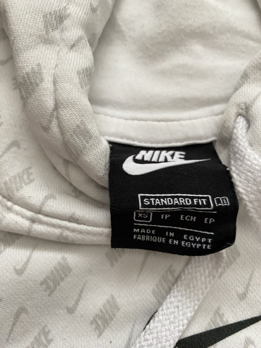 Nike Pullover & Sweatshirts: Pullover Nike (size XS) – Gebraucht aus Delémont von noe_2dvd 1
