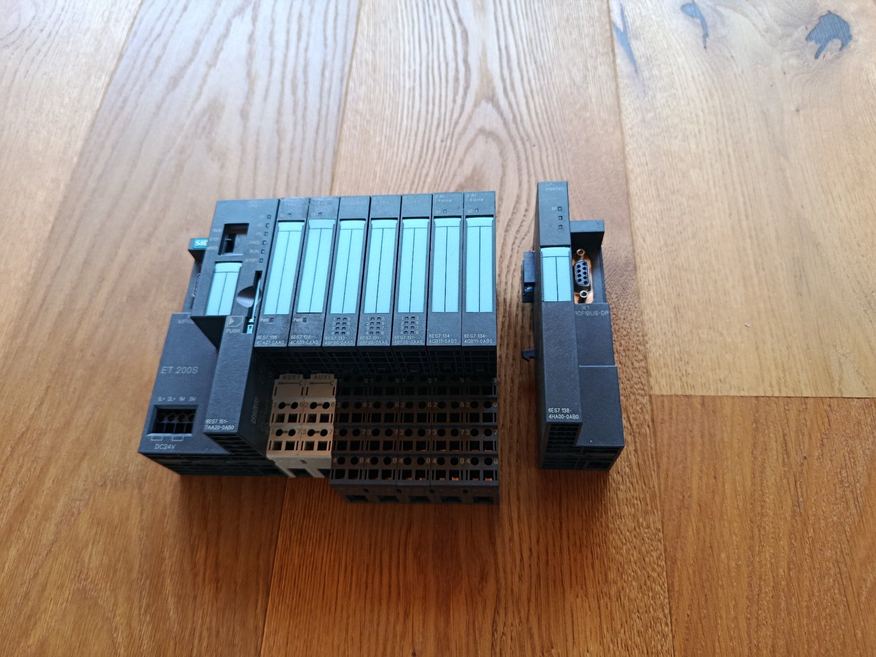 Siemens Componenti elettronici: Siemens CPU 6es7151-7aa20-0ab0 – Usato da Tentlingen venduto da Sillium01
