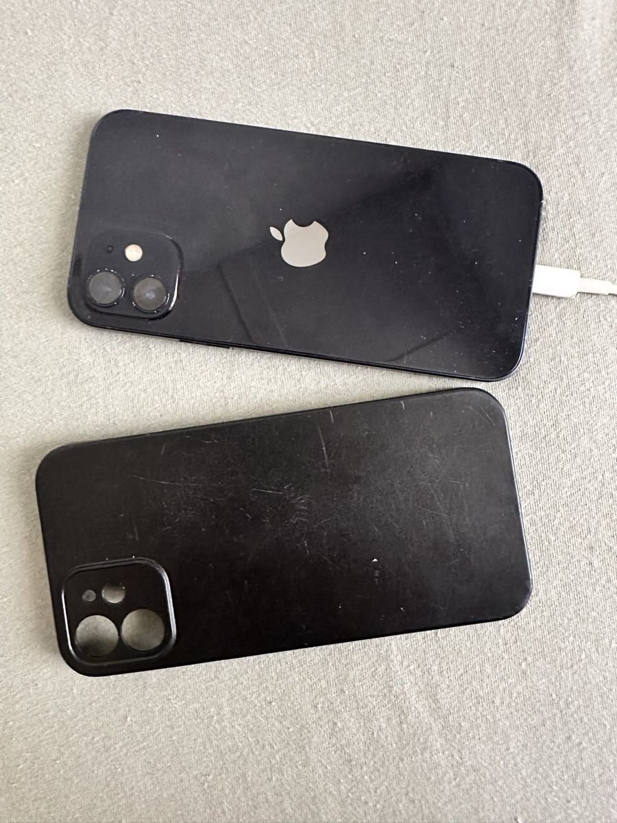 Apple Handys / Smartphones: iPhone 12 black 128GB – Gebraucht aus Neftenbach von NaomiM. 2