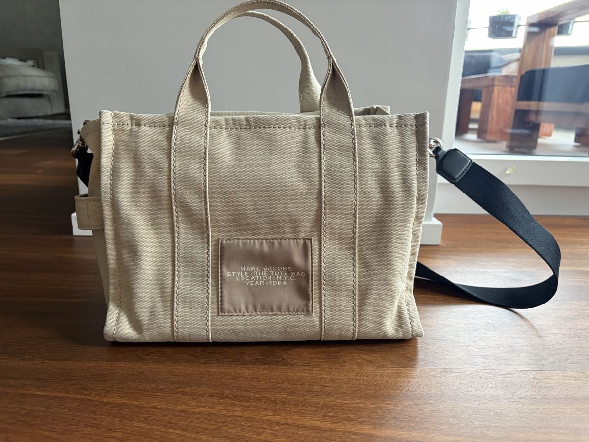 Marc Jacobs Borse da donna: Marc Jacobs The Tote Bag, Medium – Nuovo (secondo la descrizione) da Zürich venduto da eli_wxz7 1