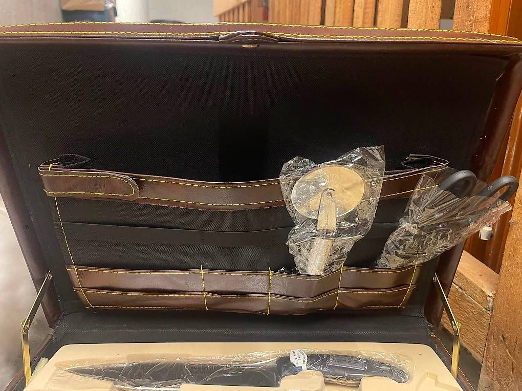 Valigie: Blumenthal & Wise Excalibur  set coltelli 24 pezzi NUOVO – Usato da Vacallo venduto da pat_tf7h 3