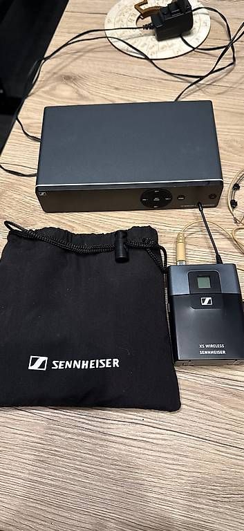 Microfoni: Sennheiser XS Wireless  Profi-Headset & Taschensender – Usato da Erlen venduto da thedewald 2
