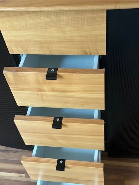 Credenze: Sideboard von Zoom  Kirschbaum / Alu – Usato da Studen BE venduto da Free44 4
