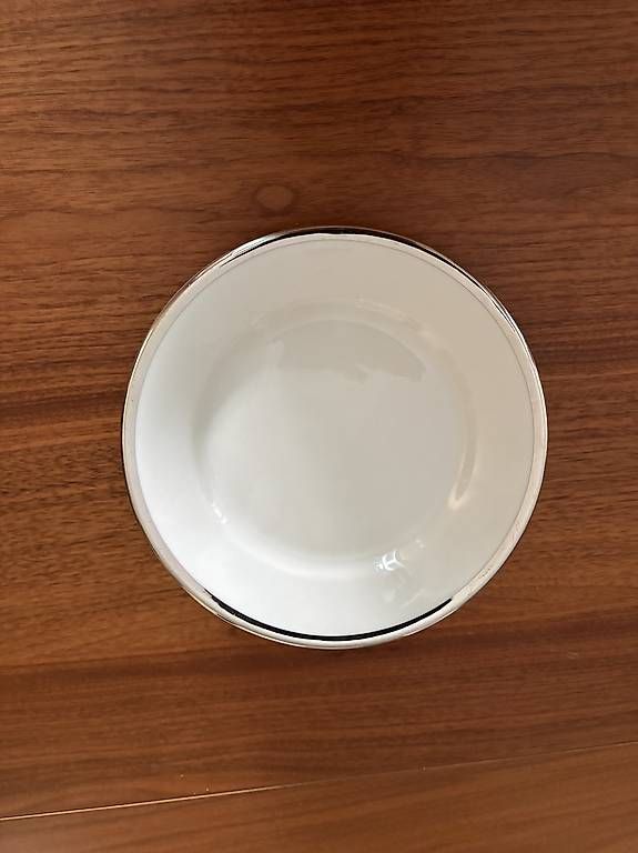 Assiettes: Assiettes bord platine  – D'occasion à Genève par rap_s5hg 2