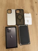 iPhone 13 Pro Max en très bon état avec 2 coques