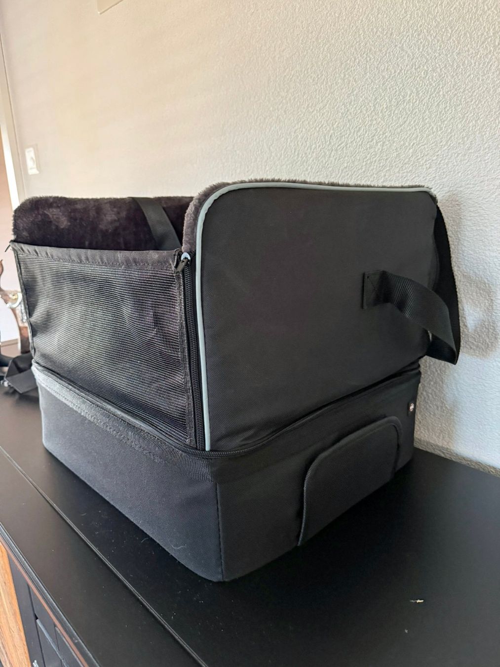 Trixie Cucce & Letti: Trixie Autositz, Abmessung 45 x 38 x 37 cm – Difettoso da Eschenbach SG venduto da Sums 1
