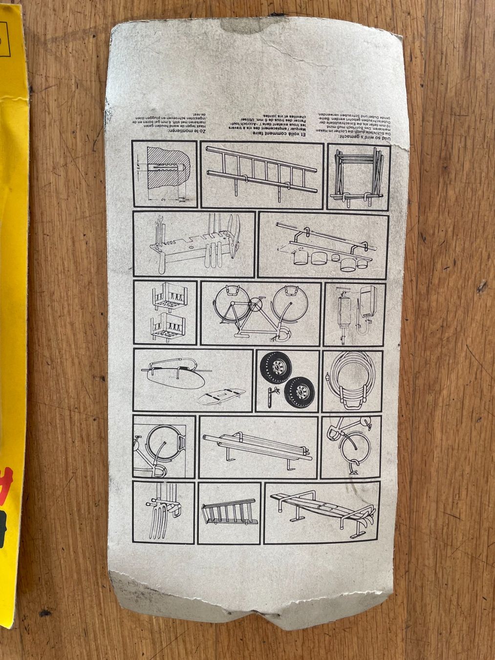 Supporti a parete: Deux kits de systèmes de fixation de roues / jantes au mur – Nuovo e nell'imballaggio originale da Petit Lancy venduto da gil_hr6v 2