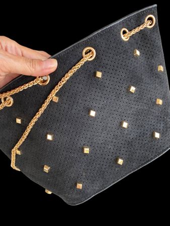 Schwarz-goldene Hängetasche NEU -50%