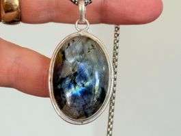 Collier labradorite, élégant et tendance ✨