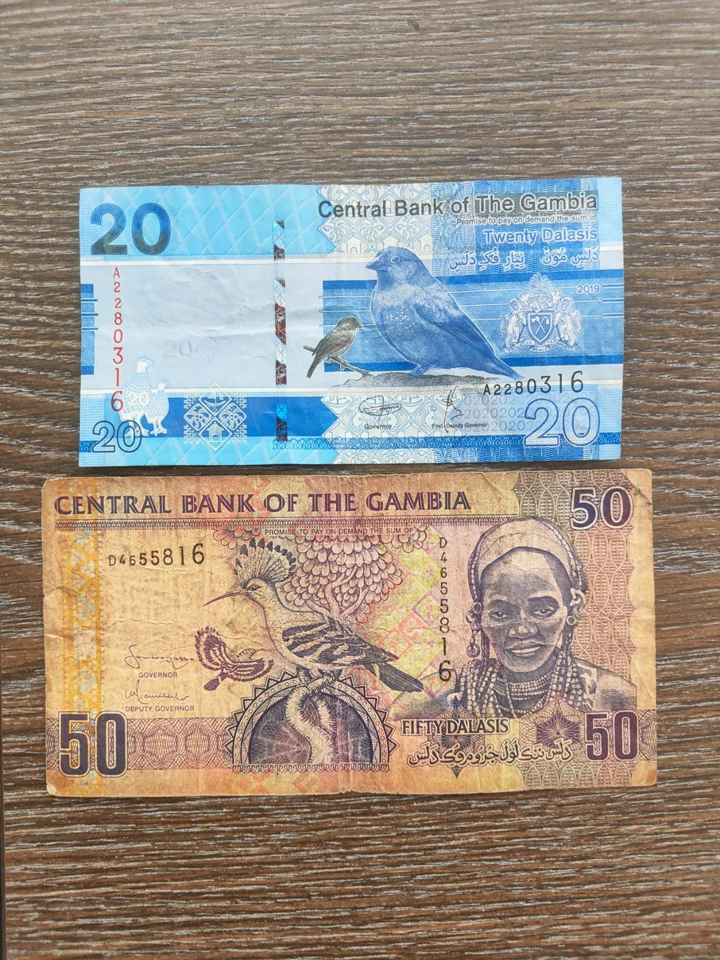 Billets de banque: Gambia 2 Stück !!!!!!! – D'occasion à Flaach par Lonzo99