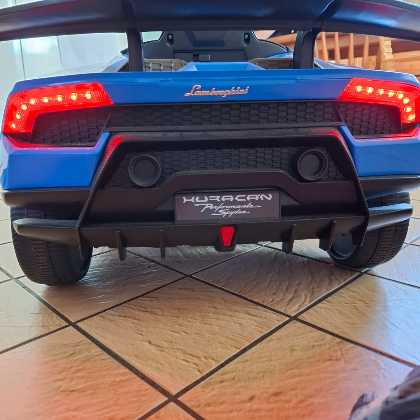 Fahrzeuge für Kinder: Elektroauto Kinder Lamborghini blau – Gebraucht aus Untersiggenthal von sch_k8s2 2