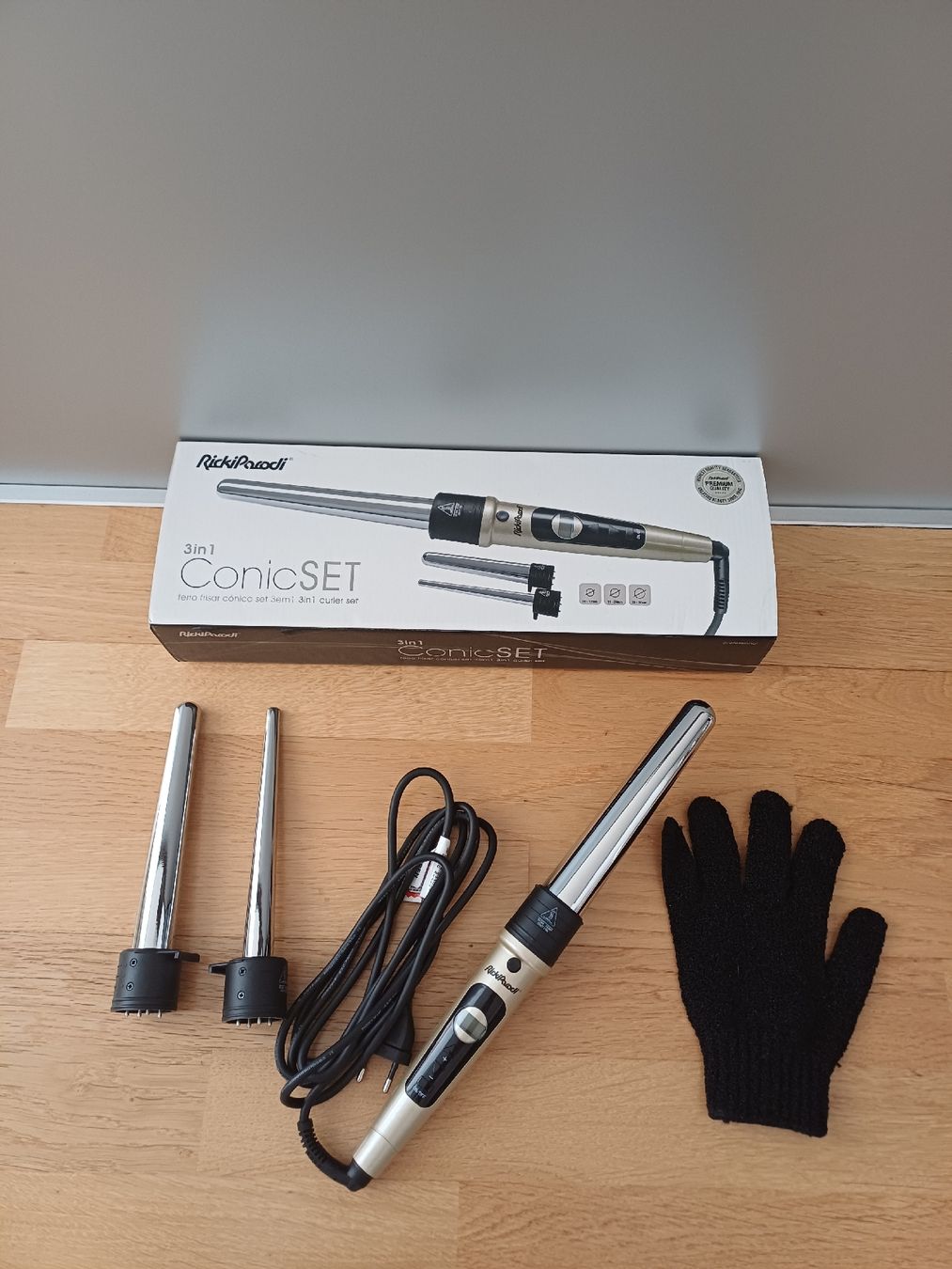 Fers à boucler & lisser: Lockenstab 3in1 ConicSET Marke RickiParodi – Neuf avec emballage d'origine à Frauenfeld par cla_y98c
