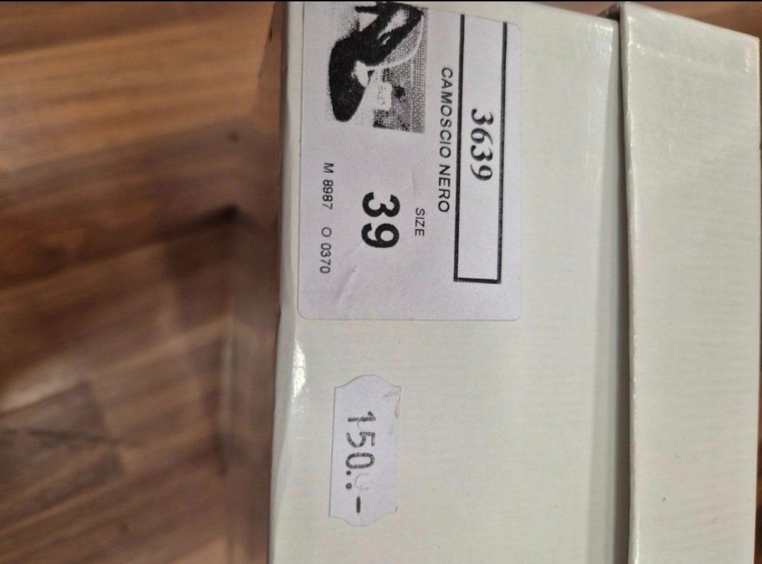 Scarpe da donna: Schwarze Pumps Gr. 39 - Roberto - Wildleder K32 – Usato da Bern venduto da len_vc5x 3