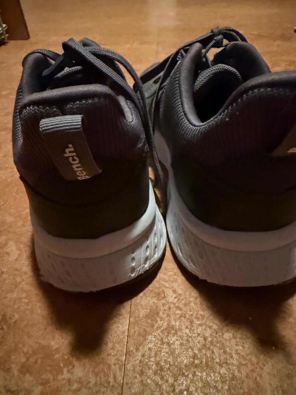 Bench Scarpe da uomo: Bench Herren Laufschuhe – Usato da Flawil venduto da Stella_3 6