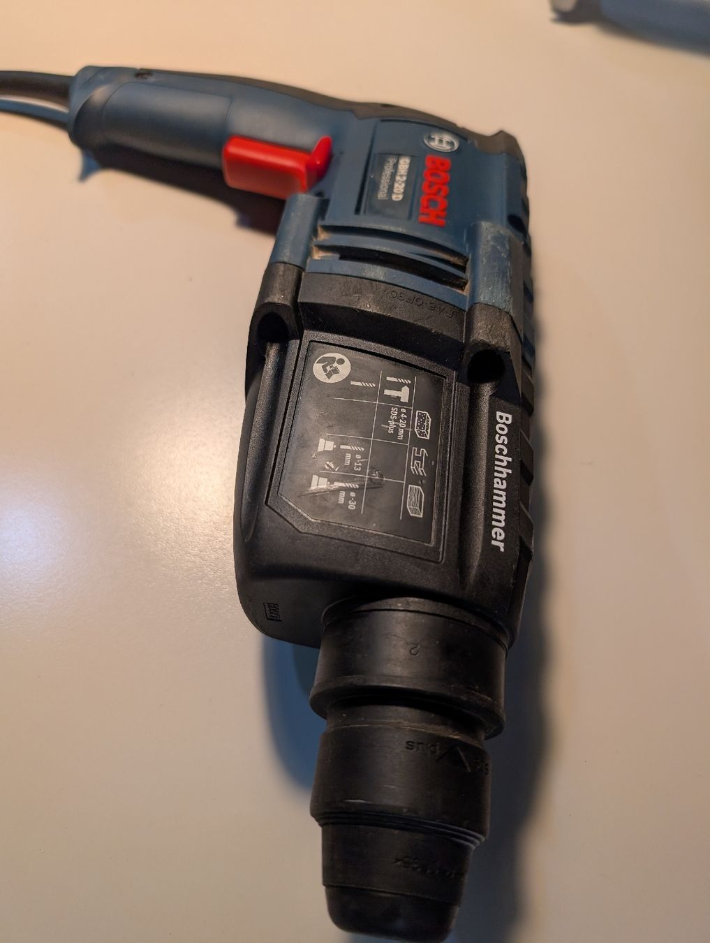Bosch Bohrmaschinen: Boschhammer GBH 2-20 D – Gebraucht aus Hinterkappelen von thelars 1
