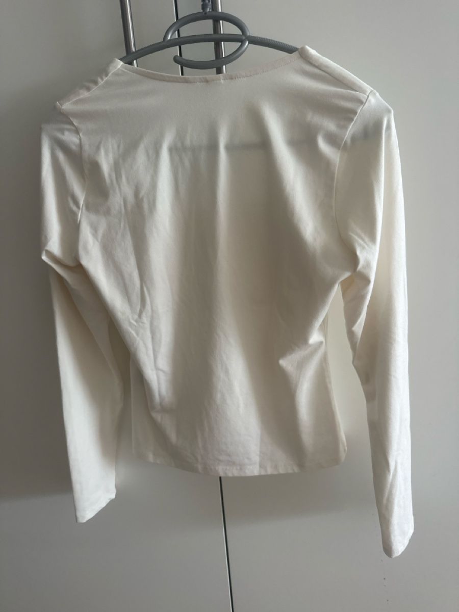 H&M Top: Langarmshirt  – Usato da Zürich venduto da sommer121 2