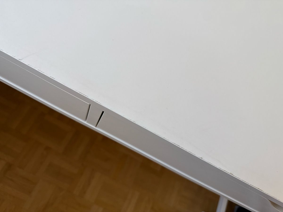 Schreibtische: Tisch IKEA – Neu (gemäss Beschreibung) aus Basel von AnMi22 1