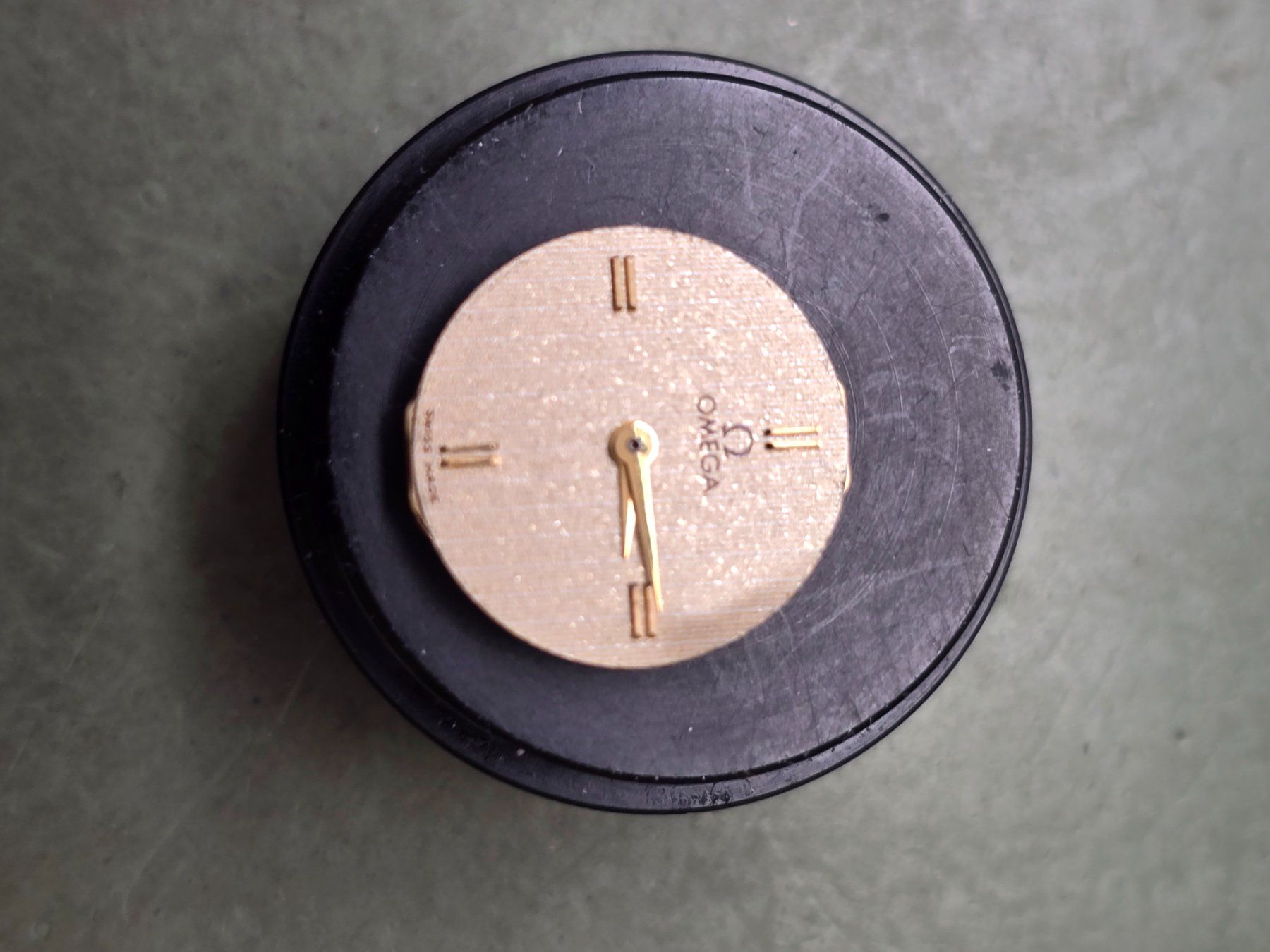 Omega Montres: Mouvement Omega 1387 – D'occasion à Tramelan par Nirdan