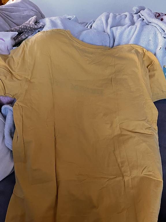 Tommy Hilfiger T-shirt: tommy Hilfiger shirt – Usato da Niederglatt ZH venduto da NICELODEON18 3