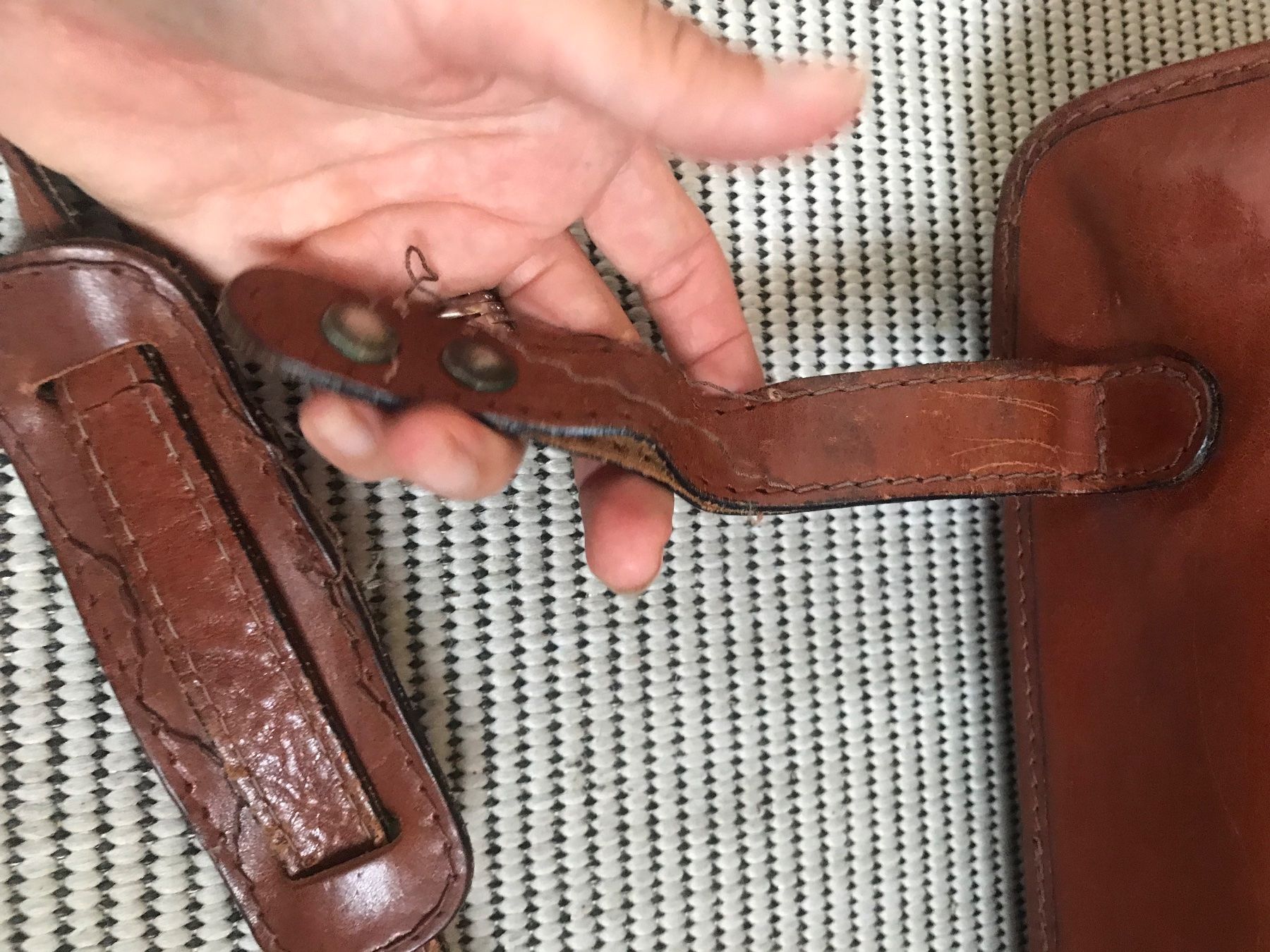 Valigie & Borse: I ponti porte-document vintage en cuir – Difettoso da Grimisuat venduto da eliseba88 7