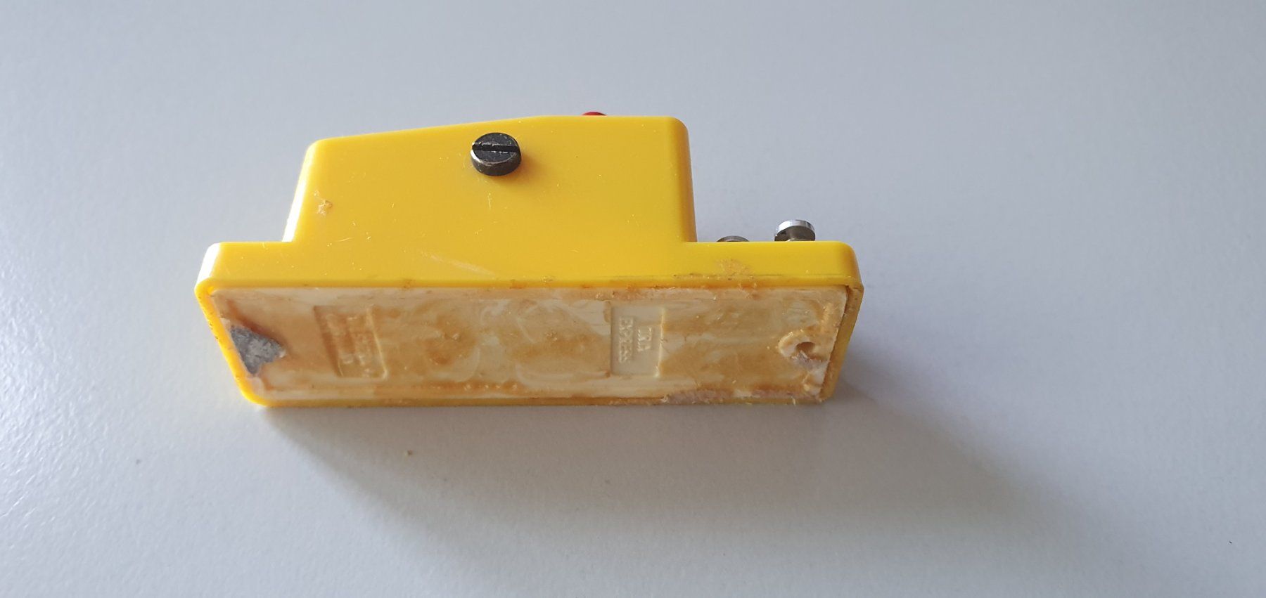 Trix Modelleisenbahnen: TRIX 66594 / 6594 - Doppelfunktionsschalter gelb – Gebraucht aus Ernetschwil von Cob1998 3