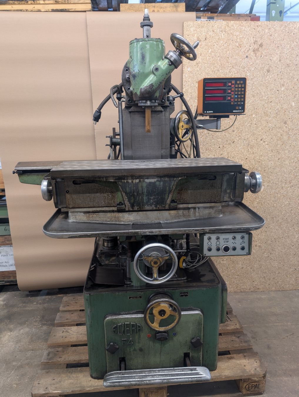 Fräsmaschine ACIERA F4 mit Werkzeug (Gebraucht) in Thalwil für CHF 1875 ...