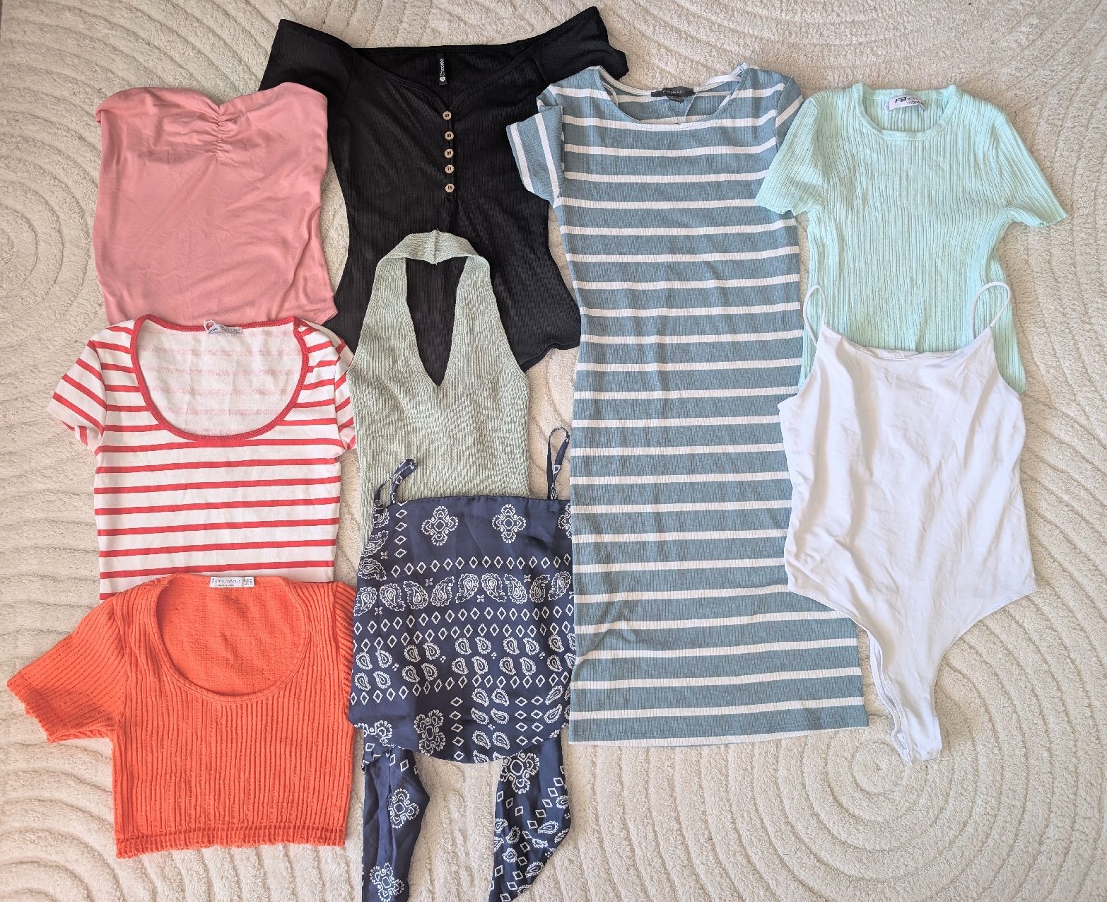 Lotti & Set di vestiti: Mädchen Paket Gr. XS – Usato da Brittnau venduto da titona