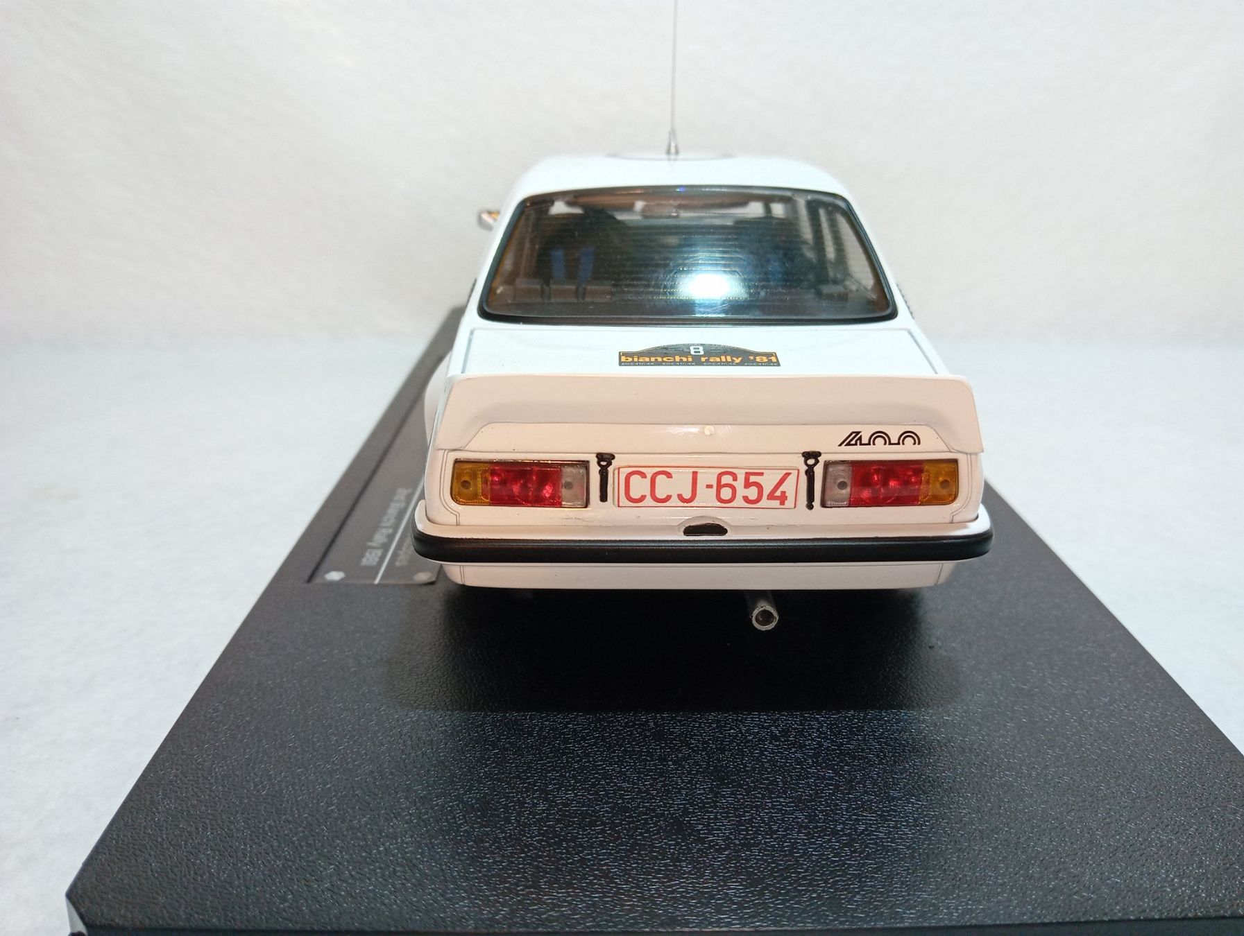 Opel Modellini d'auto: Opel Ascona 400 Rally – Nuovo e nell'imballaggio originale da Huttwil venduto da Secondtrain 7