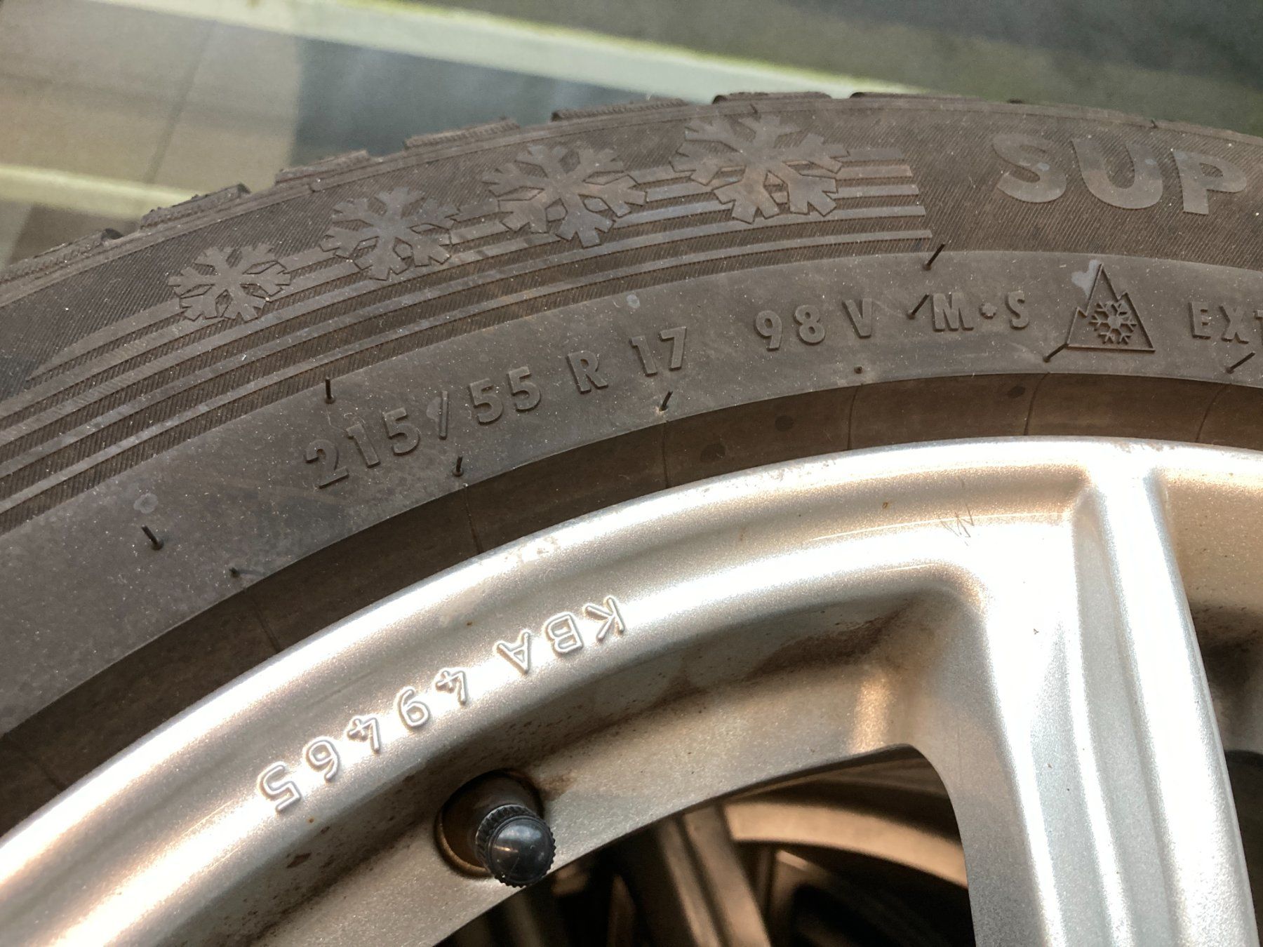 Seat Pneumatici & Ruote complete: Seat Ateca Winterräder 215/55R17 – Usato da Cham venduto da WB2223 5