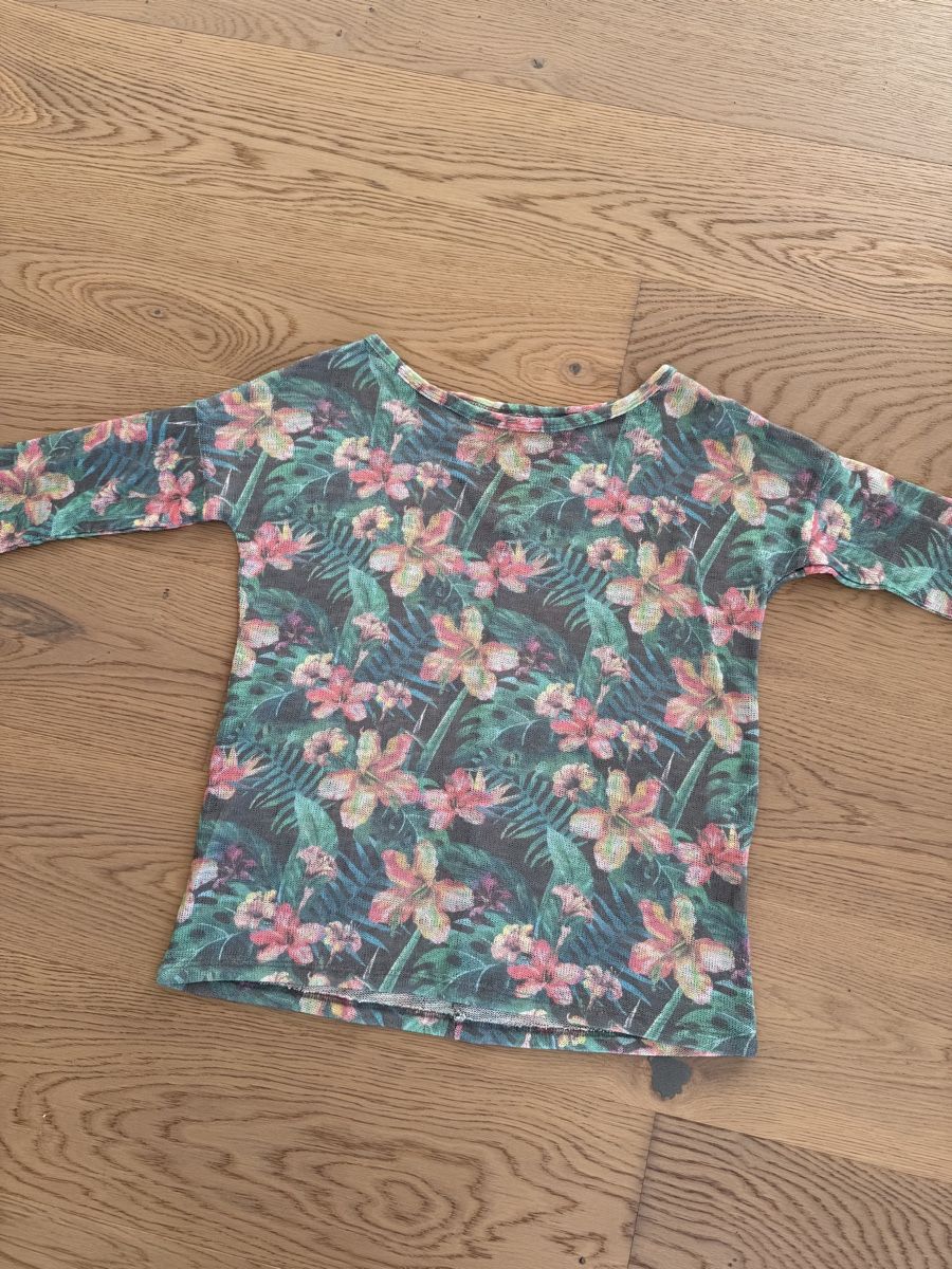 Top: Sommerpullover mit Blumenmuster, Grösse XS – Usato da Richterswil venduto da KAYLEIGH_77