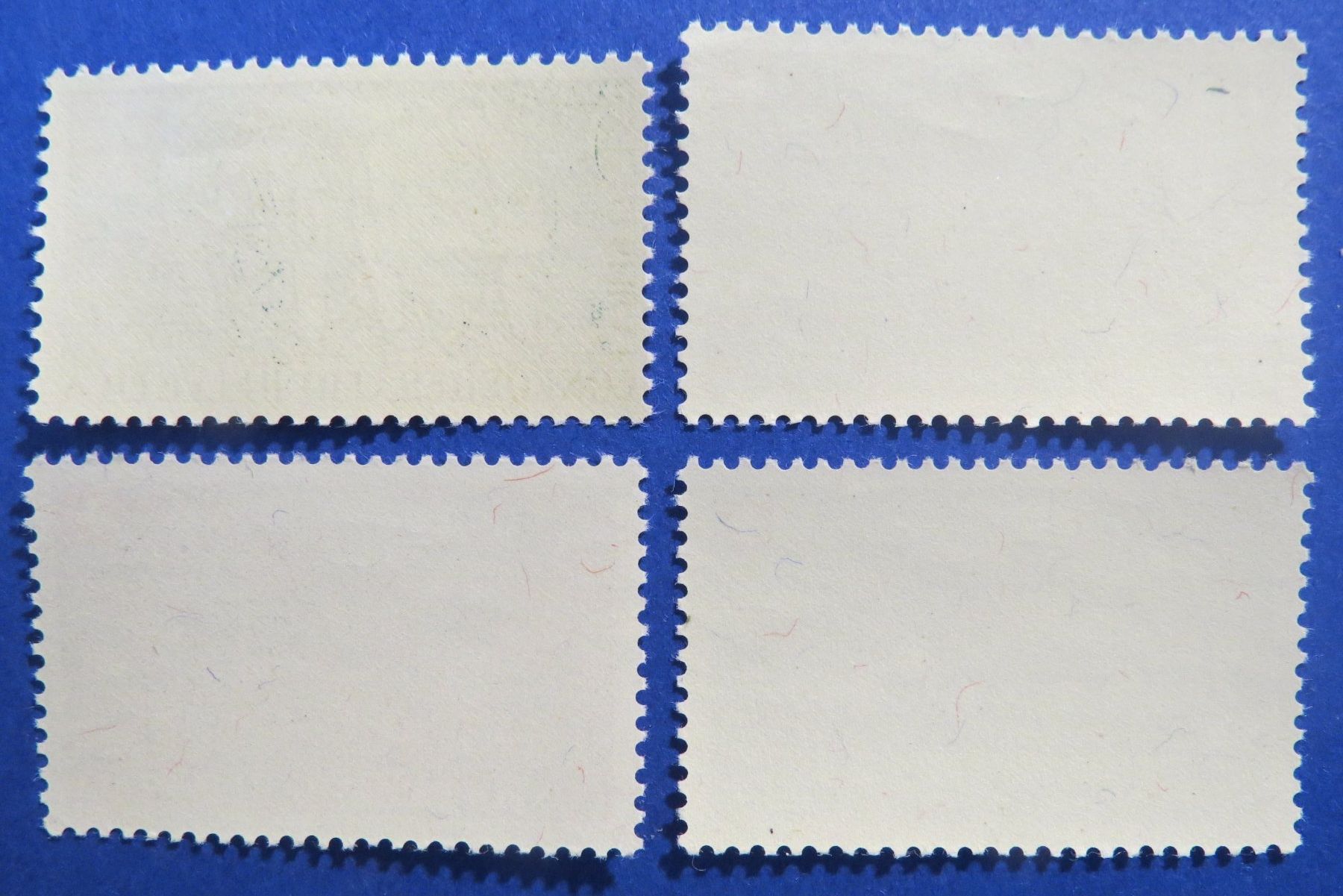 Alle Briefmarken: Serie Pro Patria 1947 postfrisch **, - SBK: 20.-. – Neu (gemäss Beschreibung) aus Brunnen von Kumari 2