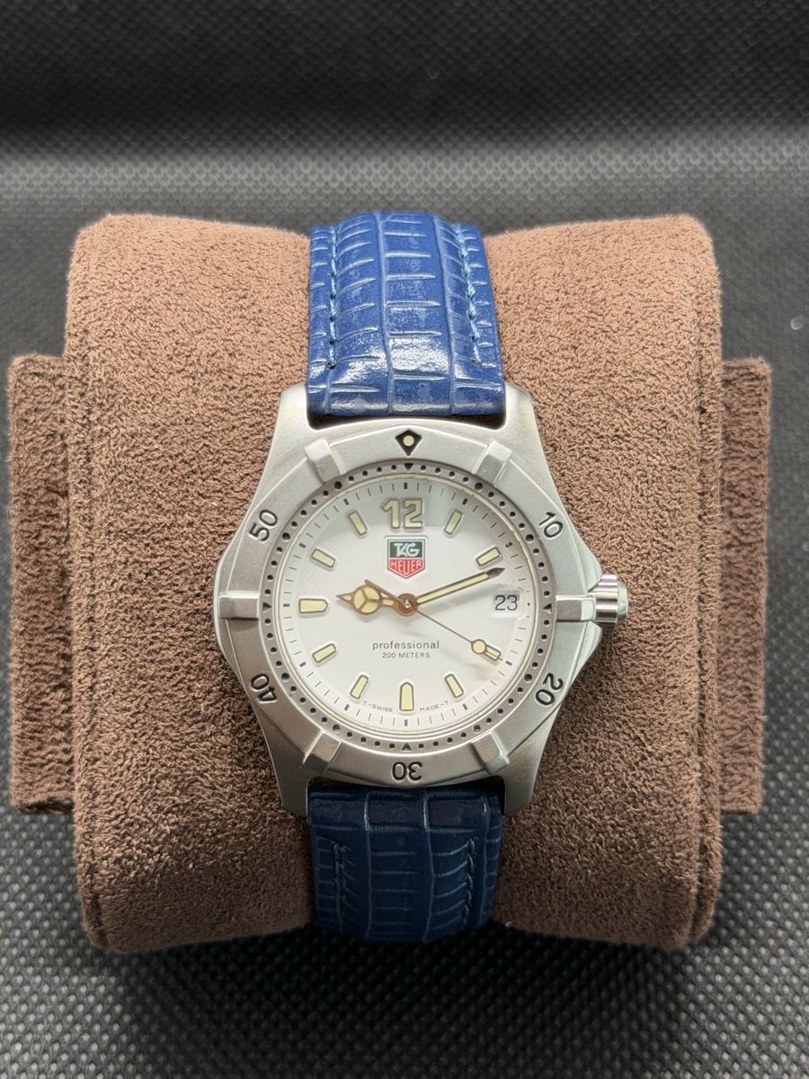 Tag Heuer Uhren: TAG Heuer Professional 2000 – Gebraucht aus Nyon von di_2c8q